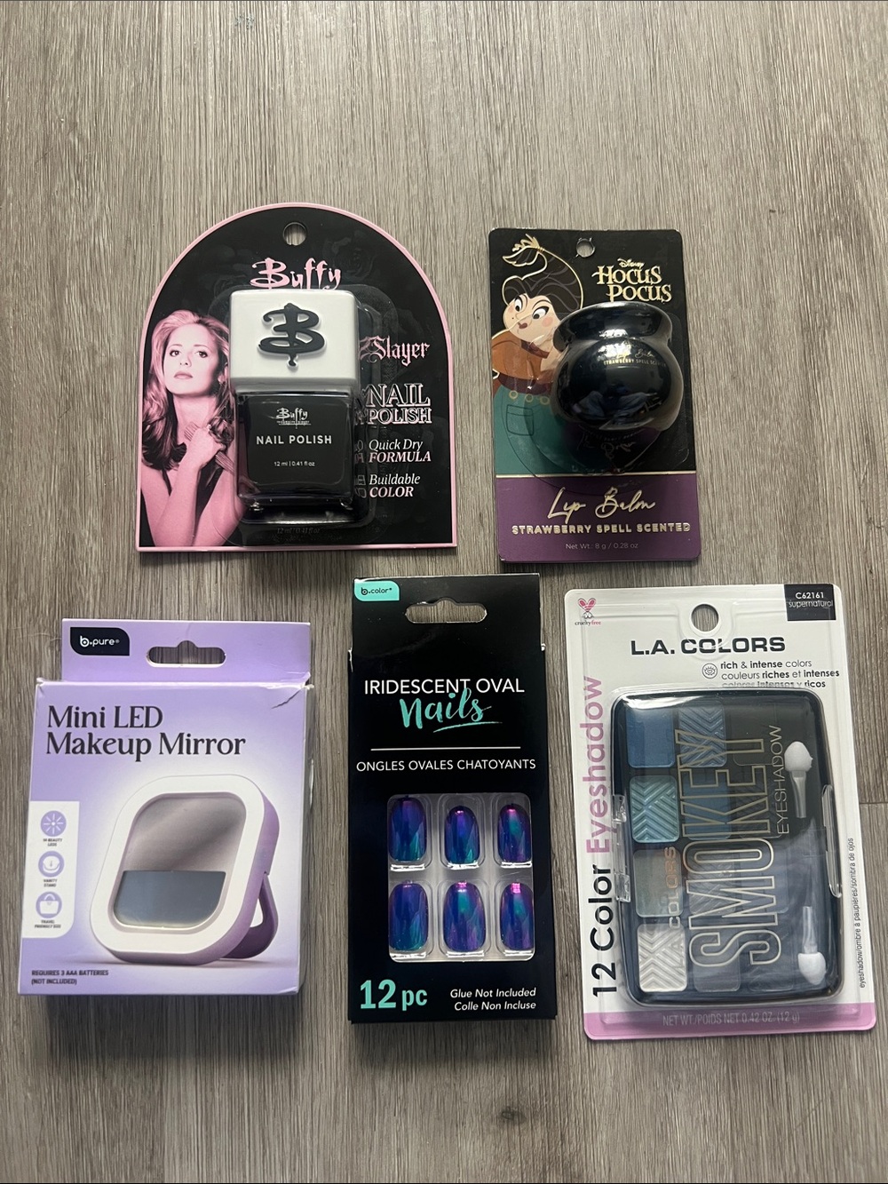 ( Bundle of 5 ) + 1 Free Gift - Makeup